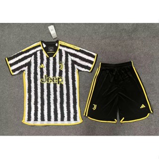 ชุดกีฬาฟุตบอล Juventus 2324 ชุดลําลอง