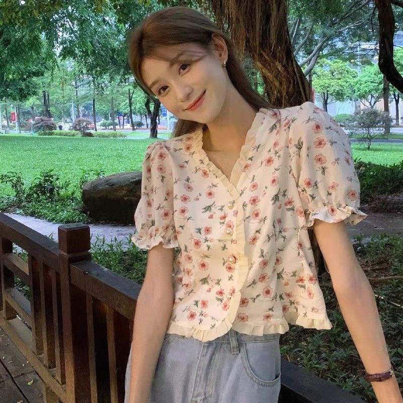 🍒Bee🍒เฉพาะกลุ่ม ดอกไม้หัก รุ่นสั้น ท็อปส์ เสื้อเชิ้ต หลวม คอวี แขนสั้น รุ่นบาง เสื้อเชิ้ต ผู้หญิง