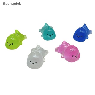 Flashquick 2 ชิ้น สุ่ม เรืองแสง เรซิน ขนาดเล็ก งานฝีมือ น่ารัก ต่างหู สร้อยข้อมือ จี้ ดี