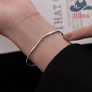 Bliss กําไลข้อมือ ผู้หญิง บุคลิกภาพ เรียบง่าย ชนกลุ่มน้อย ออกแบบ เครื่องประดับ อุปกรณ์เสริมอารมณ์ ตกแต่ง โมบิส แหวน สร้อยข้อมือ