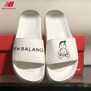 【พร้อมกล่องรองเท้า】ของแท้ 100% รองเท้าแตะชายหาด ลายการ์ตูน New Balance x Noritake สําหรับผู้ชาย และผู้หญิง