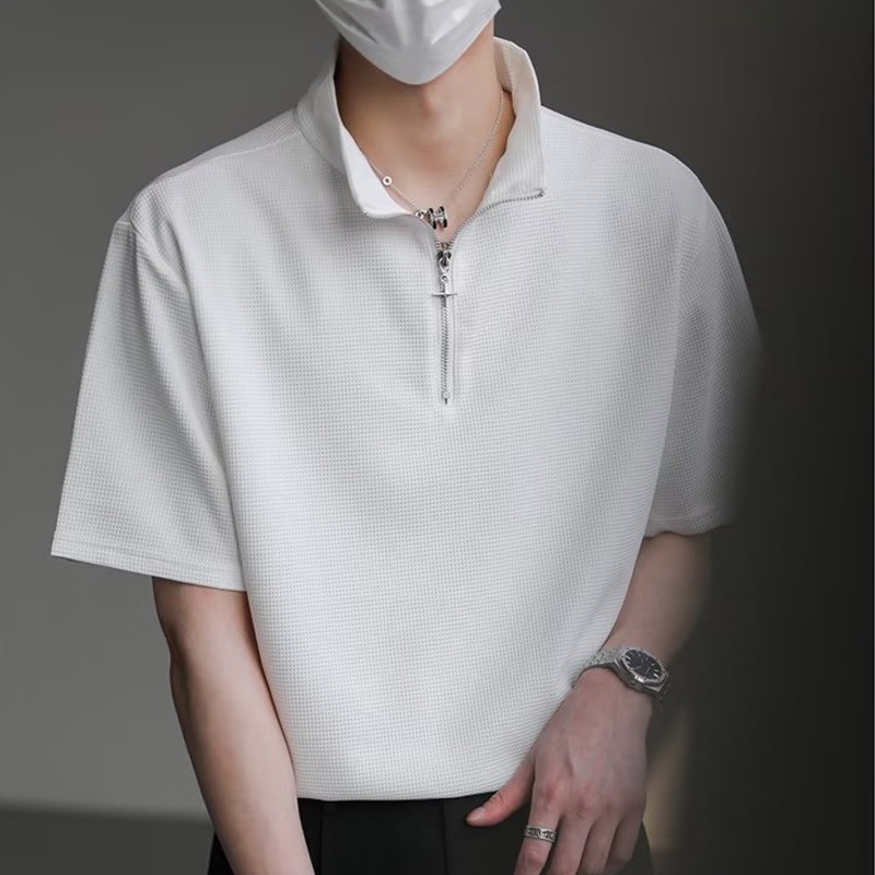 เสื้อโปโลแขนสั้น ทรงหลวม แต่งซิป สีขาว แบบเรียบง่าย ระดับไฮเอนด์ สําหรับผู้ใหญ่