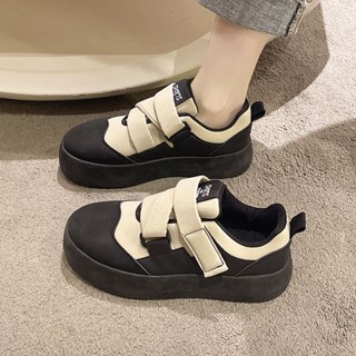 รองเท้าผ้าใบ Velcro พื้นหนา กันลื่น เข้ากับทุกการแต่งกาย แฟชั่นฤดูใบไม้ผลิ และฤดูหนาว สไตล์ยุโรปเรโทร สําหรับผู้หญิง 2022