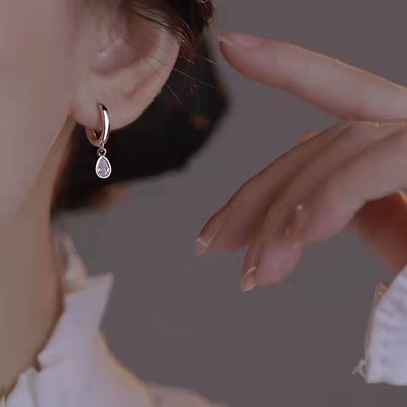 We Flower ต่างหูห่วง ทอง 14K ประดับเพทาย คริสตัล รูปหยดน้ํา หรูหรา กันแพ้ เครื่องประดับ สําหรับผู้หญิง