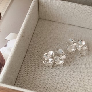 โดมู่#复古轻奢风chic花纹波浪裙摆S925银耳环耳钉