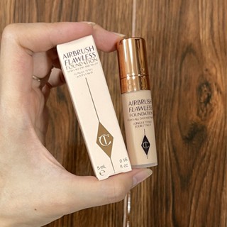 Charlotte Tilbury /CT Flawless รองพื้นเนื้อแมตต์ ให้ความชุ่มชื้น 5 มล.