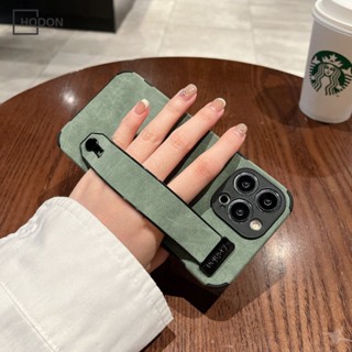 เคสโทรศัพท์มือถือหนัง PU นิ่ม กันกระแทก พร้อมสายคล้องมือ แบบพกพา สีพื้น สําหรับ iPhone 14 13 12 11 Pro Max 12 Mini XR X XS 14 8 7Plus