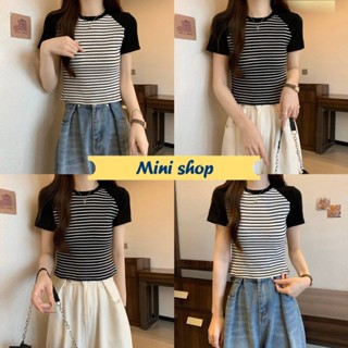 Mini shop🌸พร้อมส่ง🌸 (20167) เสื้อยืดไหมพรมคอกลมแขนสั้น ดีเทลลายทางรัดรูป  -C