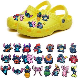 จี้การ์ตูน Lilo and Stitch Crocs Jibbitz น่ารัก สีฟ้า อุปกรณ์เสริม สําหรับตกแต่งรองเท้าผู้ชาย