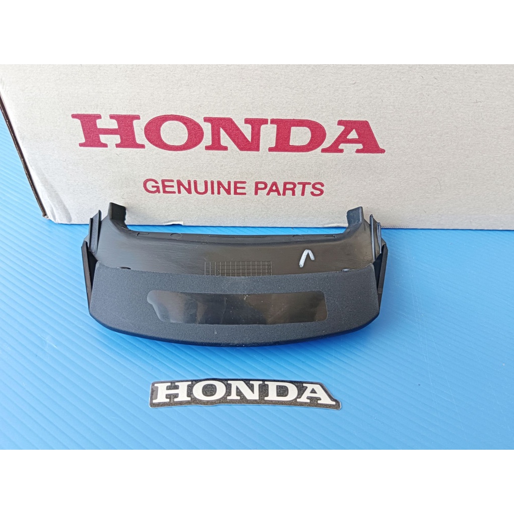 77231-MJE-D00/86102-MJE-D00ZAฝาปิดท้ายเบาะแท้พร้อมสติ๊กเกอร์HONDA CB650F,CB650R,CBR650R,CBR650F()1เซ