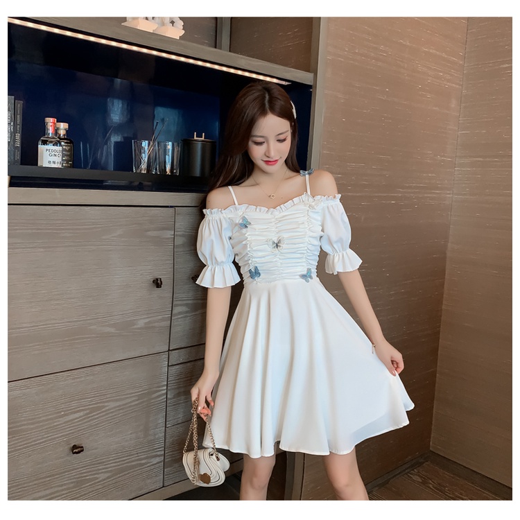 เดรสขาว ชุดไปทะเล มินิเดรส เสื้อผ้าแฟชั่นผู้หญิง เจ้าหญิง ชีฟอง เปิดไหล่ อัดพลีท แฟชั่น น่ารักสไตล์เกาหลี