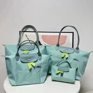 【PROMO 2022 สไตล์ใหม่】longchamp แท้ ครบรอบ 70 ปี กระเป๋าถือ ผ้าไนล่อน สีคาราเมล สําหรับผู้หญิง 2605 1621 1899