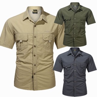 เสื้อเชิ้ตแขนสั้นลําลอง ขนาดใหญ่ สีเขียวกากี แฟชั่นสําหรับผู้ชาย