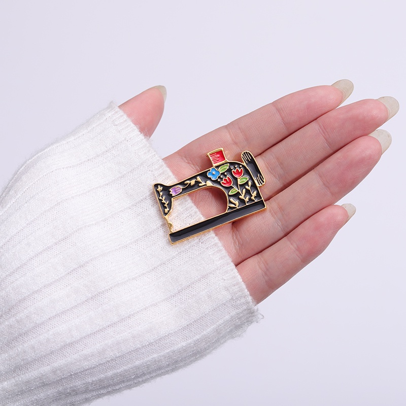 วินเทจ สีดํา จักรเย็บผ้า เคลือบ Pins เข็มกลัด ลายดอกไม้ ปกเสื้อ เข็มกลัด ป้ายโลหะ เครื่องประดับ อุปกรณ์ของขวัญ - รูปที่ 4