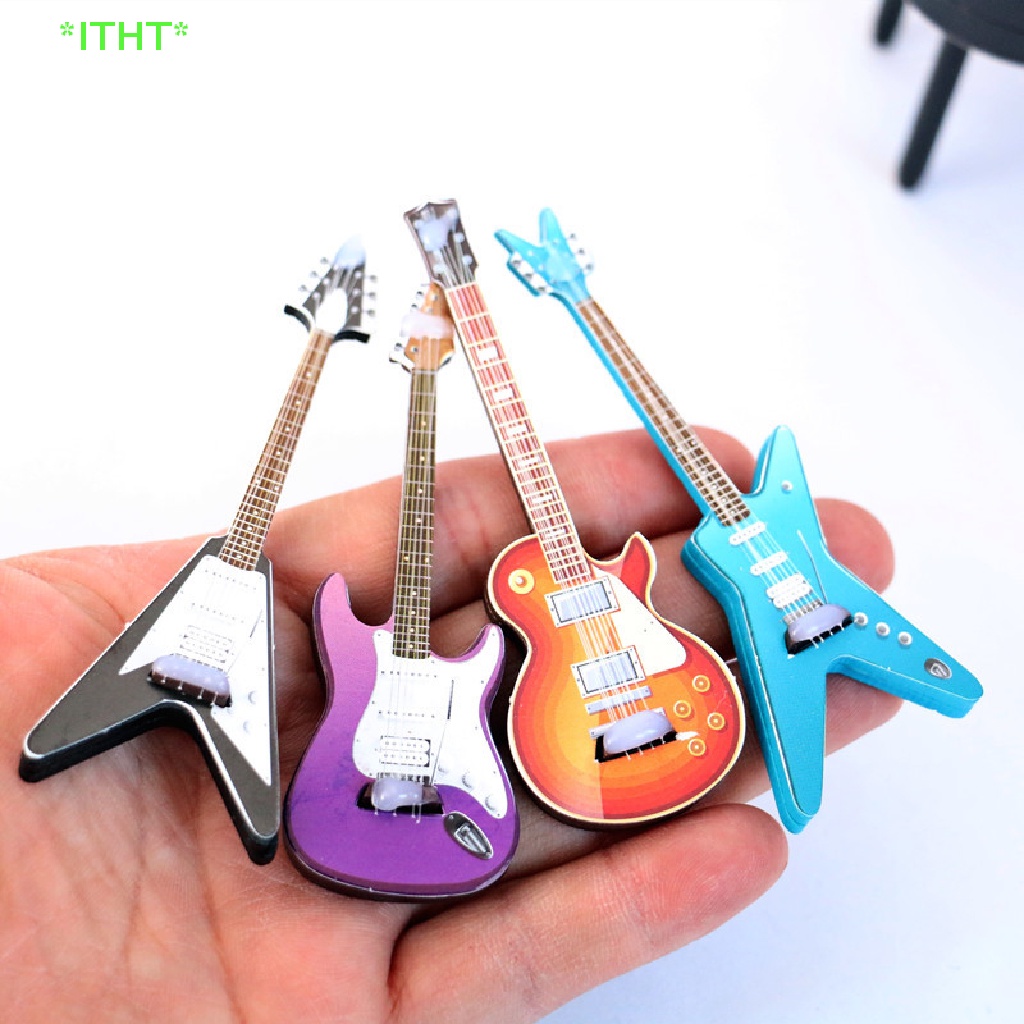 Itht> โมเดลกีตาร์ เครื่องดนตรี สําหรับตกแต่งบ้านตุ๊กตา 1 ชิ้น