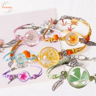 Pewany สร้อยข้อมือเชือกถัก ลายดอกไม้แห้ง ใบโคลเวอร์ ใบโคลเวอร์ สามารถปรับได้ สไตล์เกาหลี สําหรับแฟนสาว