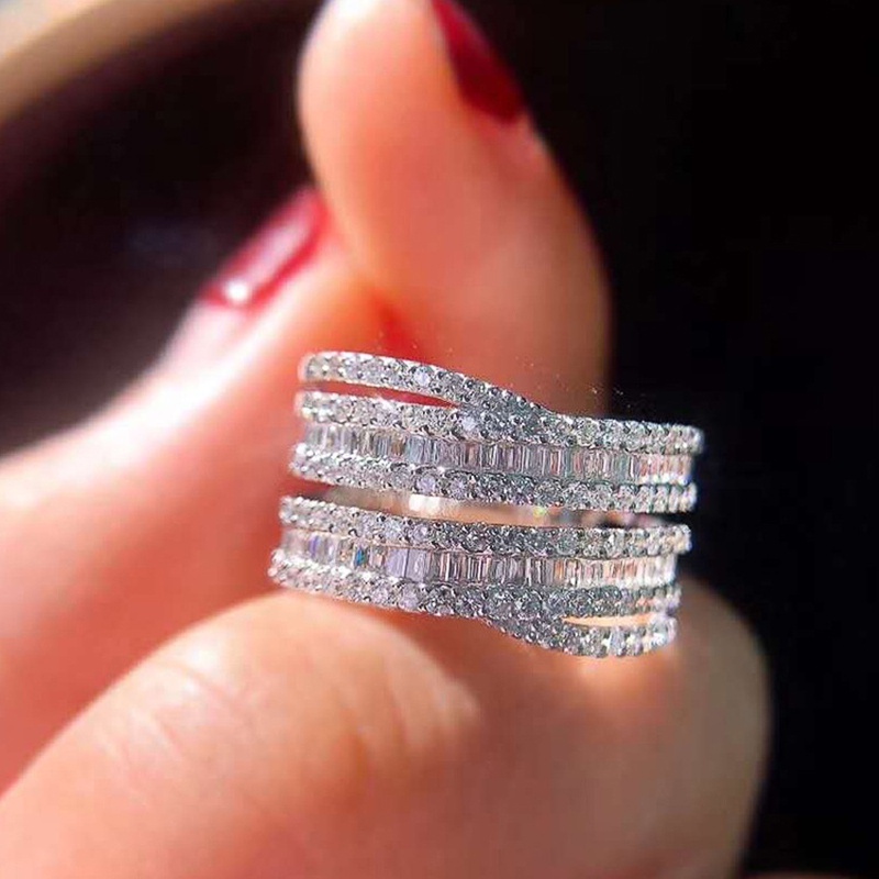 แฟชั่น 925 เงินประกายสีขาว Cubic Zirconia แหวน Full Bling Iced Out ผู้หญิงอุปกรณ์เสริมนิ้วมือสําหรับงานแต่งงานเครื่องประดับงบ