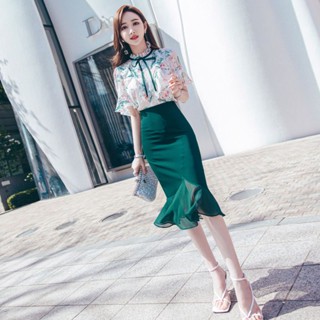 Single / suit in the summer of 2023, the new fashionable female style chiffon chiffon jacket and fishtail skirt are two sets.