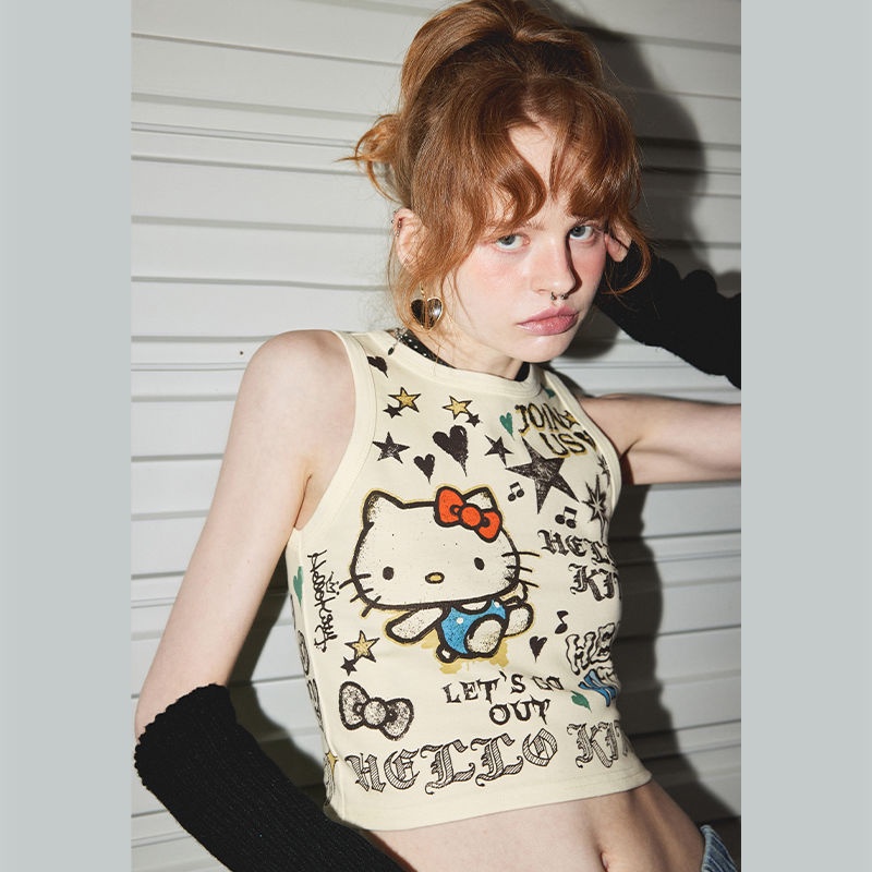 KT เสื้อแขนสั้น พิมพ์ลาย Hello Kitty แฟชั่นฤดูใบไม้ผลิ และฤดูร้อน สไตล์สตรีท สําหรับผู้หญิง