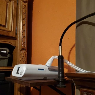 PROS ที่ยึดท่อ CPAP, ที่ยึดท่อ CPAP ที่ทนทาน, การหายใจ|ป้องกันการรั่วไหลท่อสนับสนุนไม้แขวนเสื้อหยุดหายใจขณะหลับ