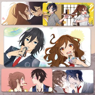 Hori san to Miyamura kun Oversized computer table mat Miyamura Izumi High definition mouse pad Anime game peripheral Hori Kyōko Keyboard pad horimiya custom ฮอร์ริซังถึงมิยามูระคุงรองรับโต๊ะคอมพิวเตอร์ขนาดใหญ่ mi ยามูระ Izumi ความละเอียดสูงแผ่นรองเมาส์อะน