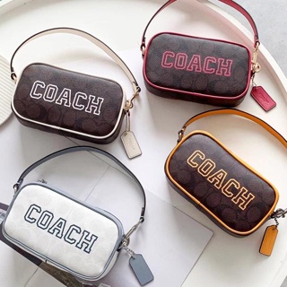 Coach CB851 กระเป๋าสะพายผู้หญิง/กระเป๋ากล้อง/ขนาดเล็ก/พิมพ์ลายคลาสสิก/สไตล์วิทยาลัย