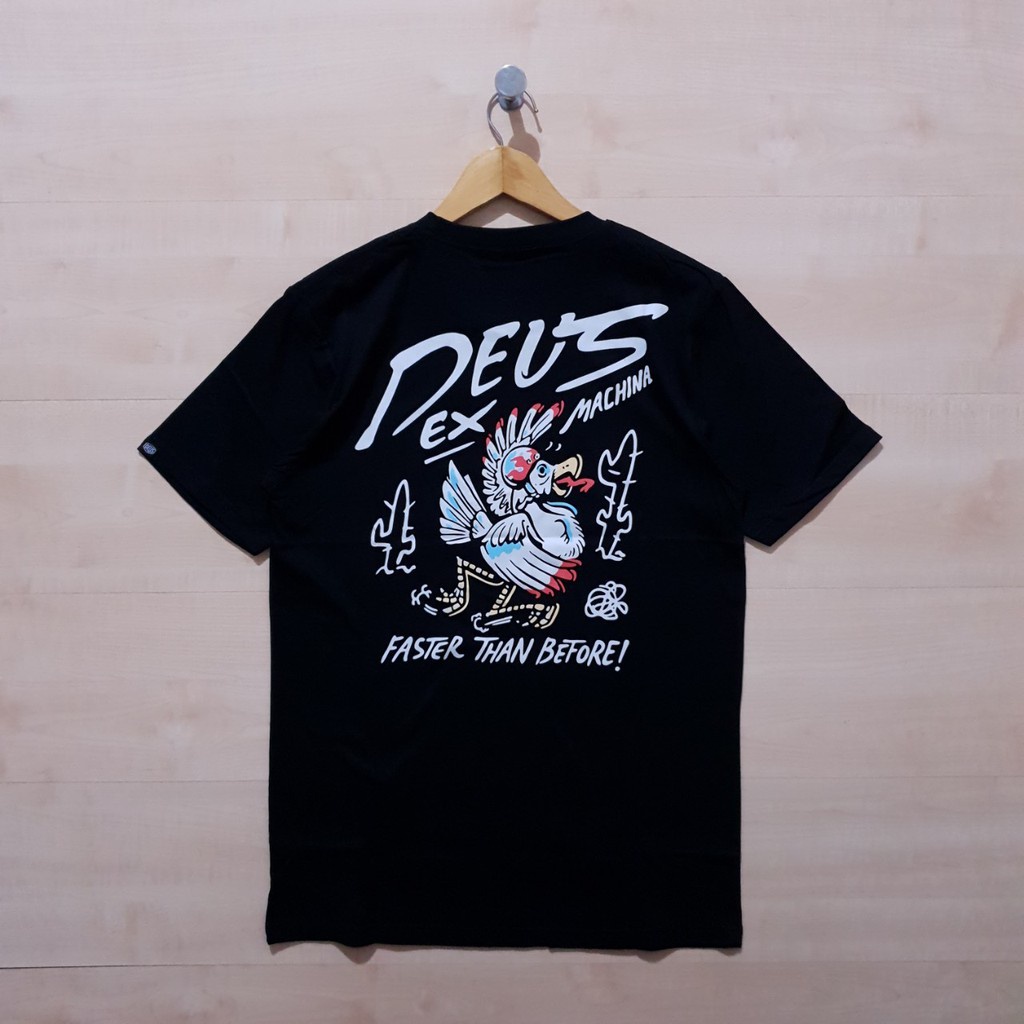 ยินดีต้อนรับ 3 เสื้อยืดลาย Deus Ex Machina