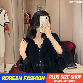 Plus size เสื้อผ้าสาวอวบ❤ เสื้อสาวอวบอ้วน ไซส์ใหญ่ ผู้หญิง เสื้อลูกไม้ ทรงหลวม แขนยาว คอวี สีดำ ฤดูใบไม้ผลิ สไตล์เกาหลีแฟชั่น