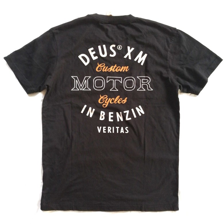 ยินดีต้อนรับ 3 เสื้อยืด Deus Ex Machina