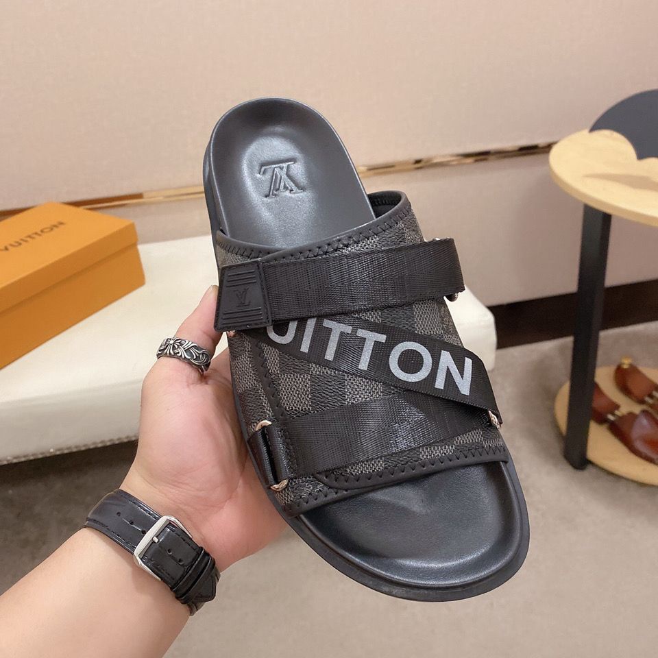 รองเท้าแตะ Louis Vuitton คุณภาพสูง แฟชั่นสําหรับผู้ชาย