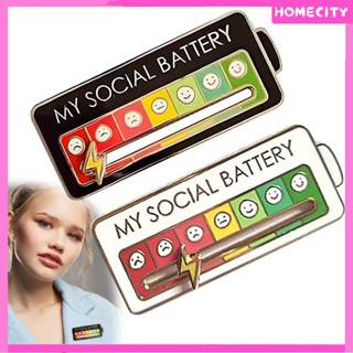 [พร้อม] 1 ชิ้น My Social แบตเตอรี่ Interactive Enamel Pin Funny Mood Tracker Badge เข็มกลัดสำหรับ 7 วัน Mood Expressing Pins สำหรับ Introverts ของขวัญ