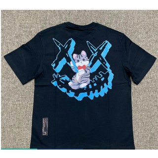 เสื้อยืดลําลอง ผ้าฝ้าย พิมพ์ลาย Ricky is the clown Magic Cat สีดํา