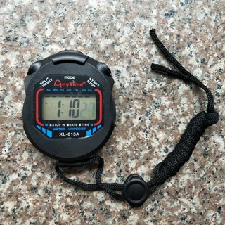 นาฬิกาจับเวลา Stopwatch นาฬิกาจับเวลากีฬา ตัวจับเวลาการแข่งขัน บันทึกเวลา แบบพกพา