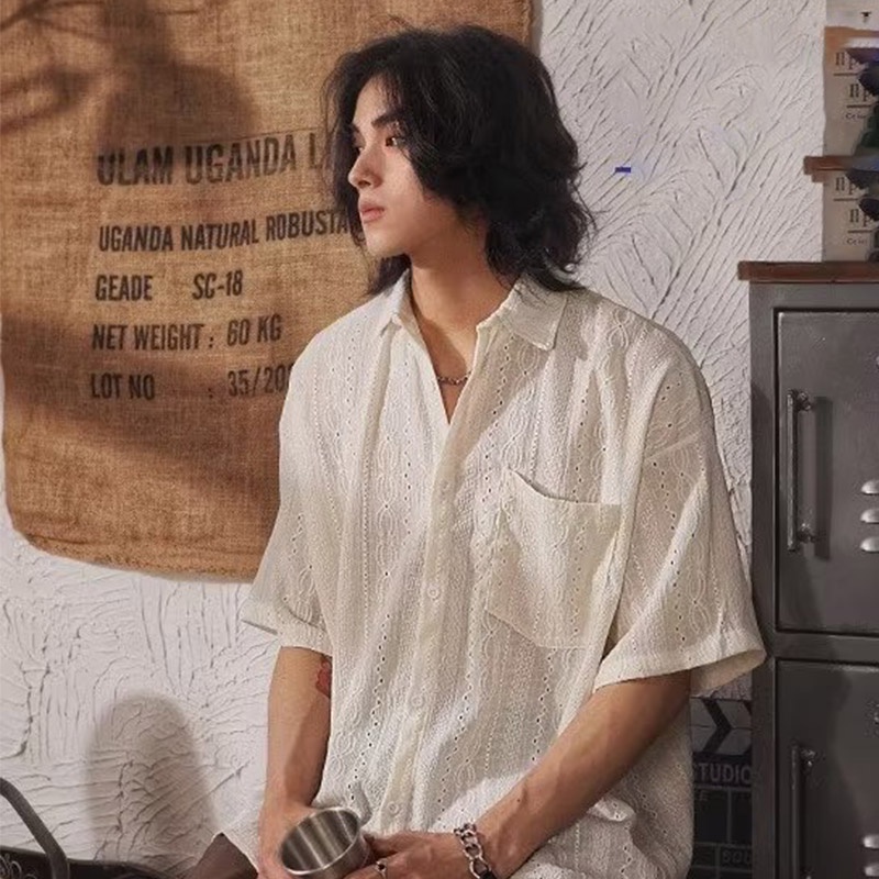 EERSHENSHI ใหม่เสื้อเชิ้ตหลวมสีทึบเรียบง่ายของผู้ชายกลวงเยาวชนแขนสั้นยอดนิยม