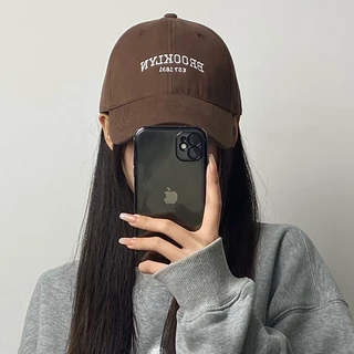 หมวกเบสบอลย้อนยุคอเมริกันทําให้ใบหน้าดูเล็กลงป้องกันแสงแดดเป็นกลางสบายและสบาย ๆ