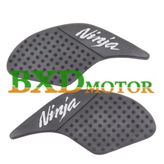 พร้อมส่ง สติกเกอร์ติดถังน้ํามันเชื้อเพลิง กันลื่น สําหรับ NINJA250 300 Z250 Z300 Z400 NIN250SL