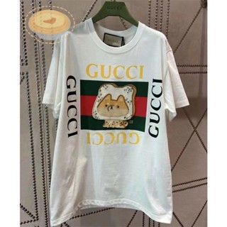 ใหม่ เสื้อยืดลําลอง แขนสั้น พิมพ์ลายลูกสุนัข ขนมปัง โมโนแกรม คลาสสิก สําหรับผู้ชาย ผู้หญิง