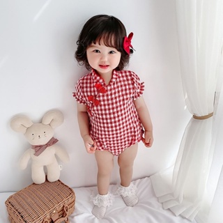 พร้อมส่ง ชุดรอมเปอร์ บอดี้สูท ปักลายสตรอเบอร์รี่ สีแดง ลายสก็อต Size 66-80 cm