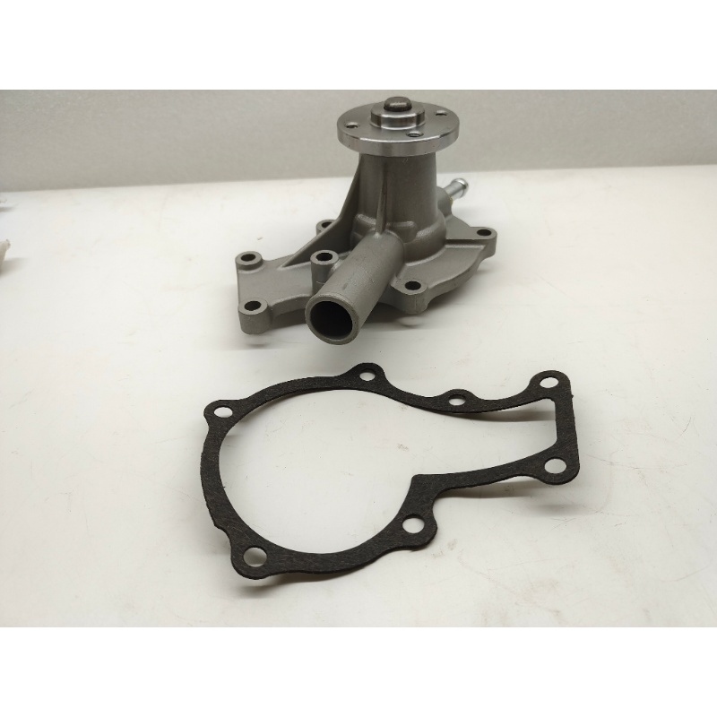 ปั๊มน้ํา 19883-73030 เปลี่ยนสําหรับเครื่องยนต์ดีเซล Kubota D722 Z482