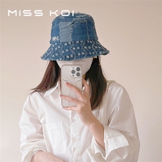 Misskoi [พร้อมส่ง] หมวกบักเก็ตยีน ปักลายตัวอักษร สไตล์ญี่ปุ่น สําหรับผู้หญิง