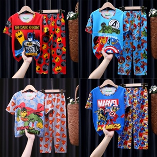 ชุดนอน เสื้อยืด แขนสั้น ลาย Marvels แบทแมน และกางเกงขายาว สําหรับเด็กผู้ชาย