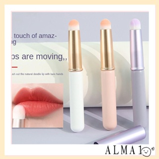 Alma ลิปสติก ขนาดเล็ก เครื่องมือแต่งหน้า พร้อมฝาปิด แปรงทาปาก แบบพกพา 3 สี อุปกรณ์เสริมสําหรับริมฝีปาก คอนซีลเลอร์ รอยเปื้อน แปรงผู้หญิง ความงาม