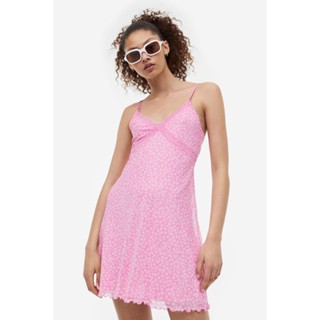 H&amp;M  Woman Lace-trimmed mesh dress 1137040_1