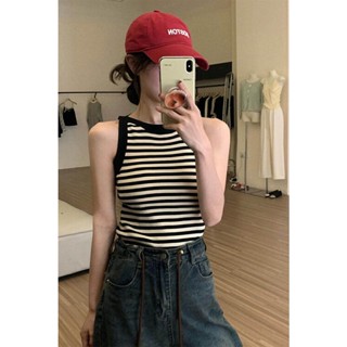 Gakki เสิ้อกล้ามไหมพรม เสื้อครอปคอกลมแขนกุดทรงสลิมฟิต เสื้อไหมพรม เสื้อผ้าแฟชั่นผู้หญิง สไตล์เกาหลี 1392#