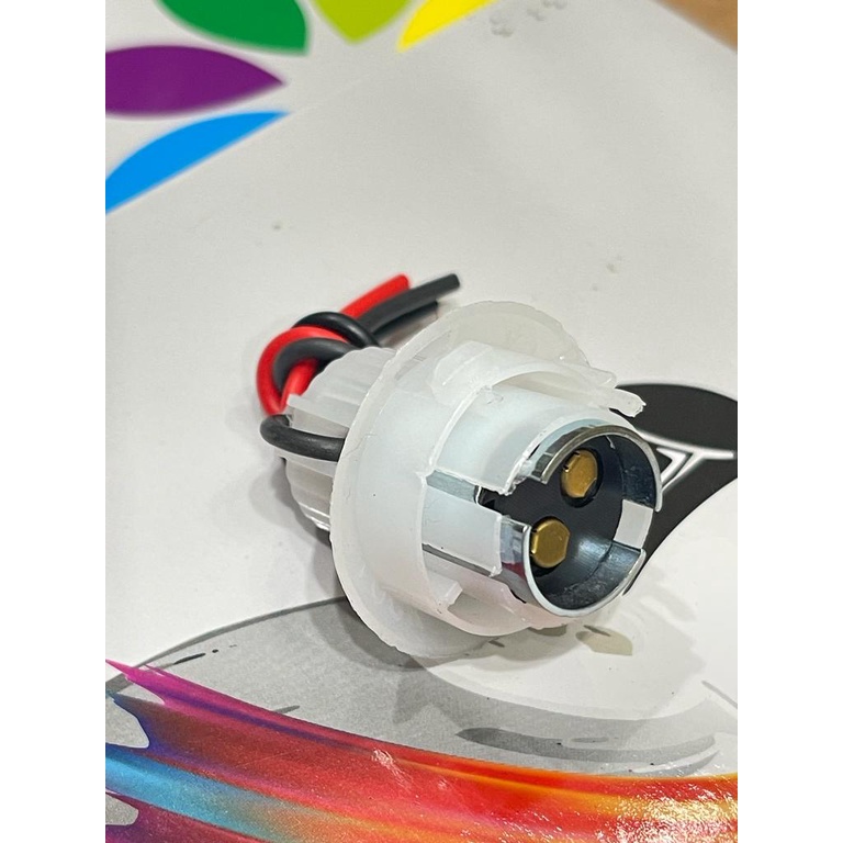 BRAKE LIGHT FITTING SOCKET BRAKE BULB FITTING SOCKET