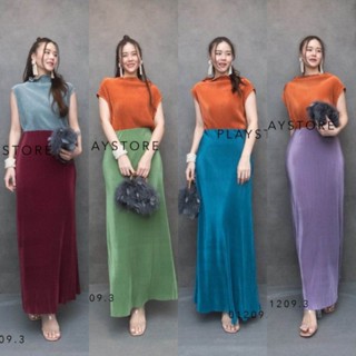 Maxi Dress Two tone เดรสยาวคอสูงผ้าอัดพลีท