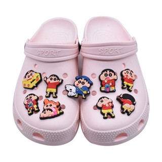 การ์ตูนสุนัข Jibbitz Crocs ญี่ปุ่น อะนิเมะ Jibits Charm Crayon Shin Chan Jibitz Crock สําหรับผู้ชาย อุปกรณ์เสริมรองเท้า จี้หมุดตกแต่ง