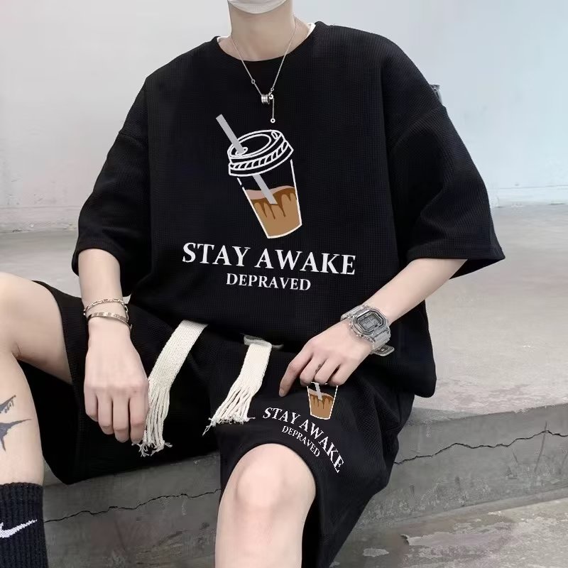 เสื้อยืดกีฬาชุดสูทผู้ชายฤดูร้อนวาฟเฟิลกางเกงขาสั้นครึ่งแขนชุดสองชิ้นสตรีทสวมลําลองหนึ่งชุดจับคู่แฟชั่น