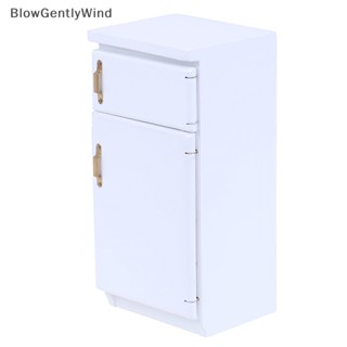 Blowgentlywind ตู้เย็น ตู้แช่แข็ง เฟอร์นิเจอร์จิ๋ว สีขาว สําหรับบ้านตุ๊กตา 1:12 BGW