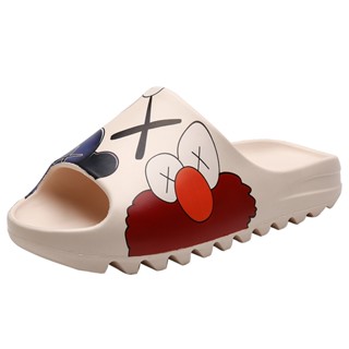 Zyz Kanye Crocs Slides x Kaws รองเท้าแตะลําลอง ลายการ์ตูน สําหรับผู้หญิง